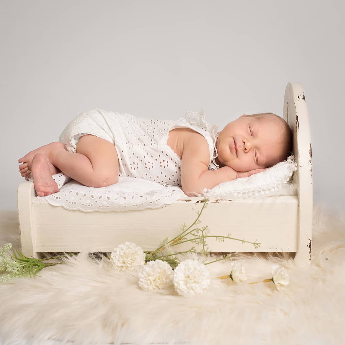 baby-im-bettchen-fotograf-wuppertal