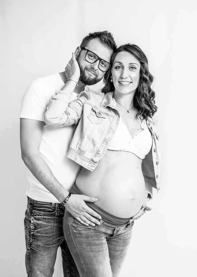 Babybauch-Paarfoto-sw-fotostudio-wuppertal