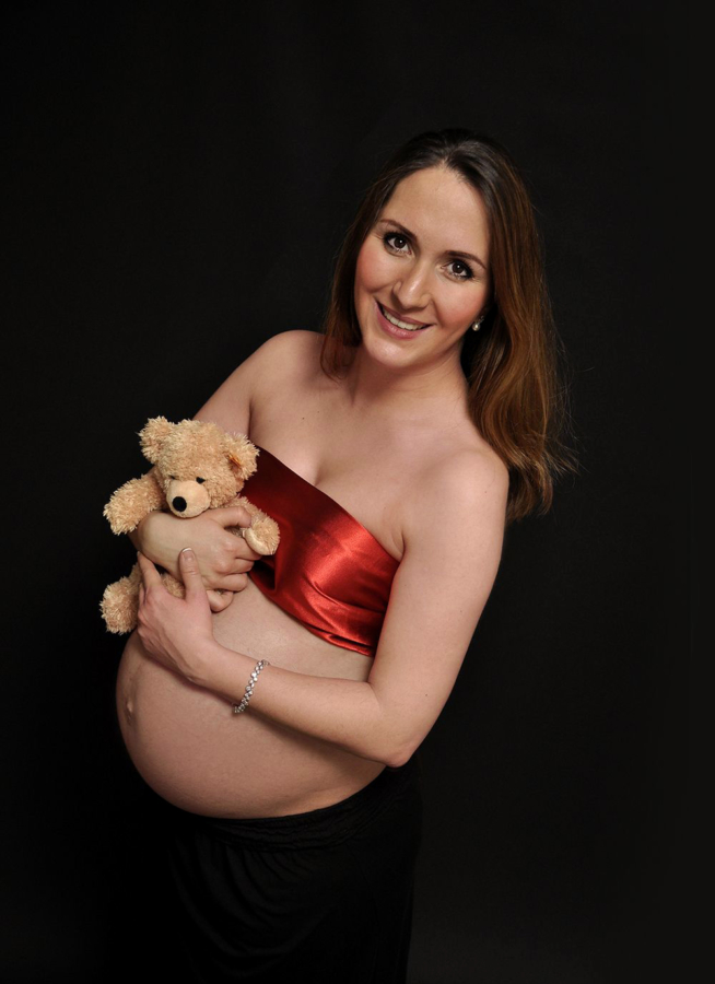 fotos-mit-babybauch-und-teddybaer-wuppertal