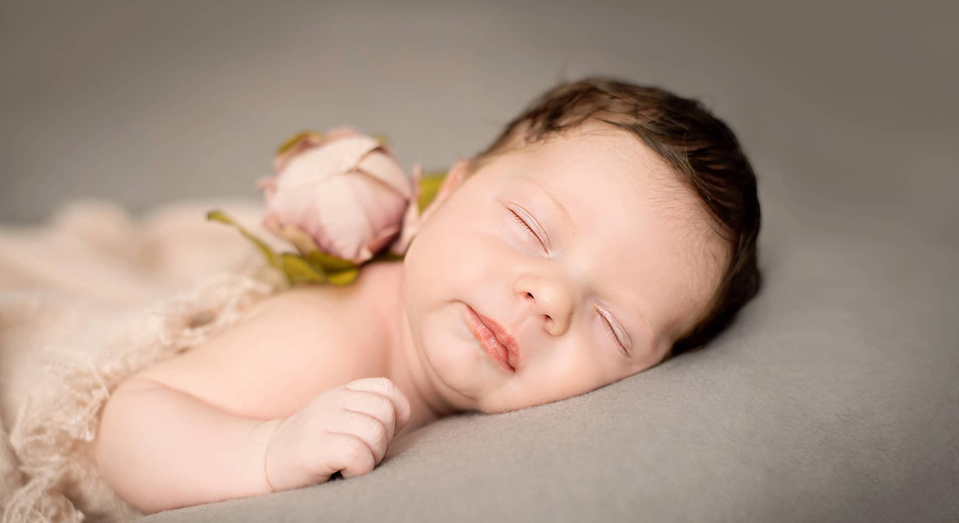 fotostudio-wuppertal-newbornfotografin-baby