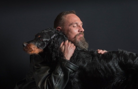 portraitfoto-mann-mit-hund-224